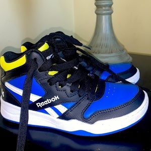 Boy’s 1.5 size Reebok Sneakers